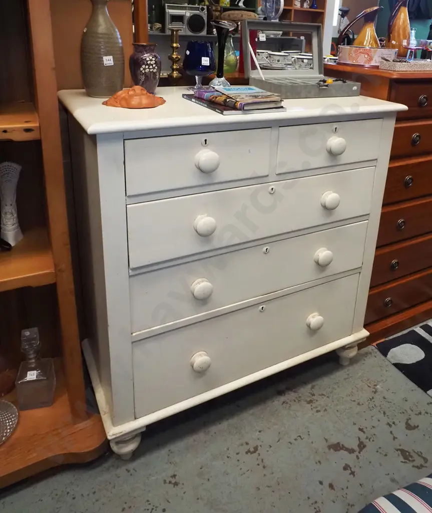 hand painted kauri colonial 5 drawer chest with original locks - no key H1090 W985 D495 Image 1++