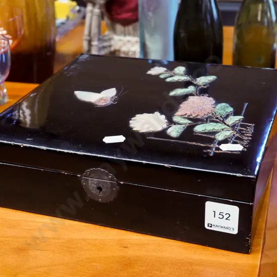 lacquer hinged lidded box