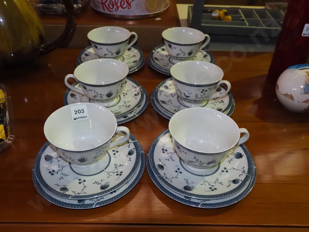 6x Royal Doulton Cambridge trios Image 1++