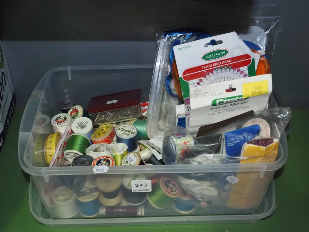 tub of sewing threads; pins, tapes Image 1++