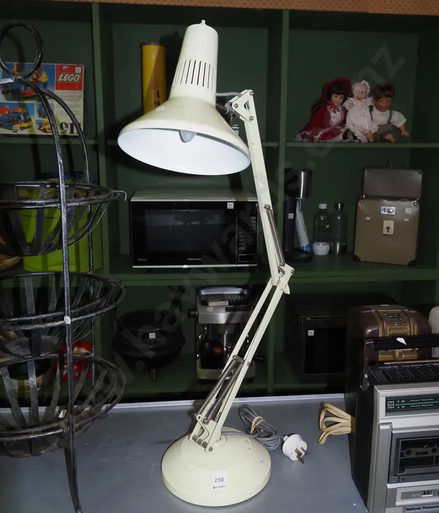 wrought metal 3 basket fruit stand H730 Image 1++