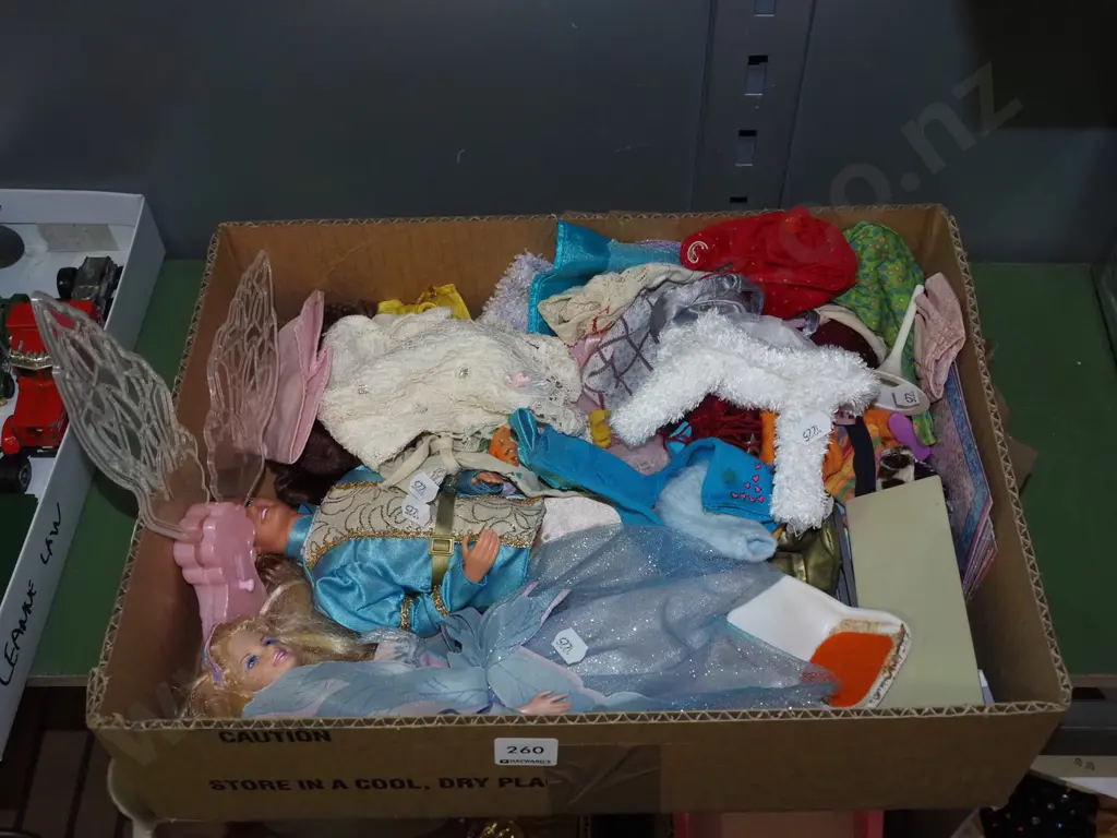box; toy dolls, clothes Image 1++