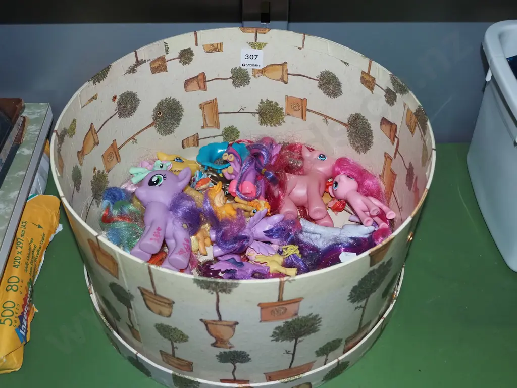 hat box, my little ponies Image 1++