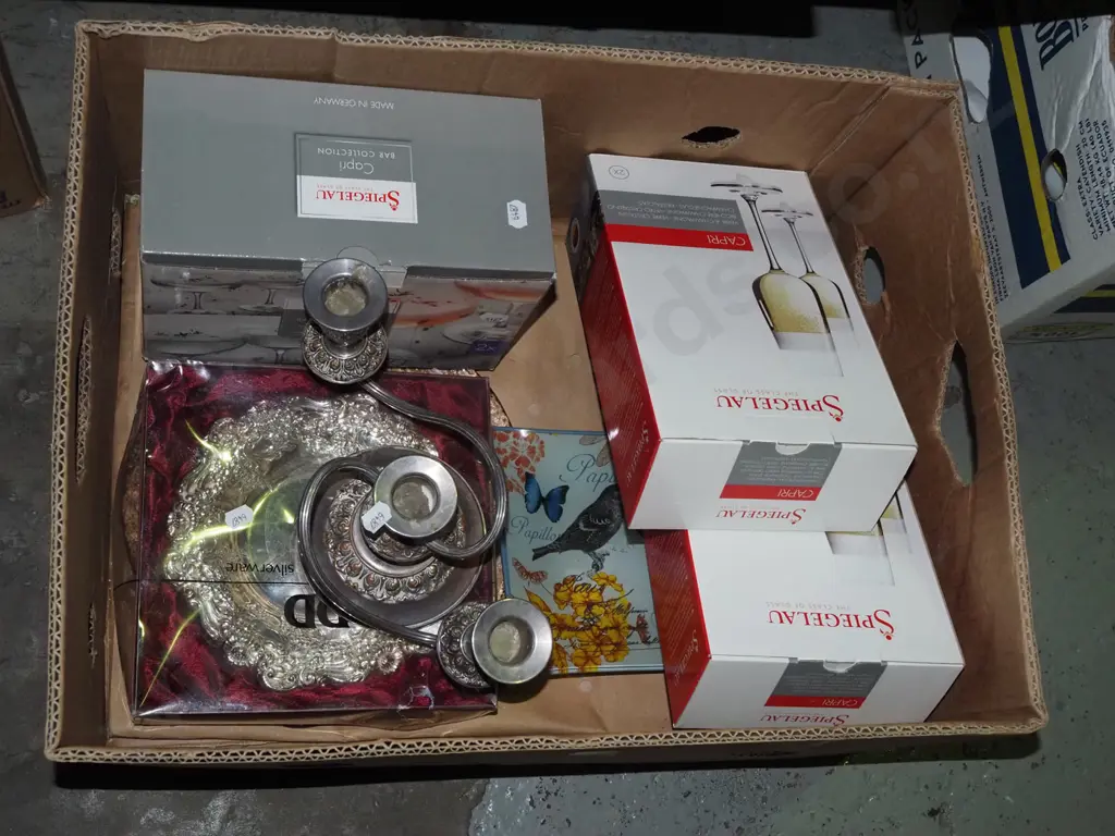 box; plated ware, glass ware Image 1++