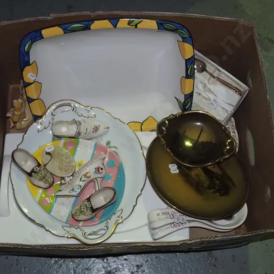 box; hand painted Temuka pottery baking dish/bowl, Ridgeway vista ware items etc