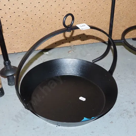cast iron hanging skillet