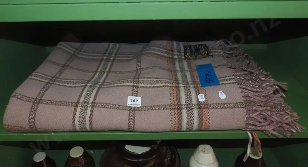 travel rug Image 1++