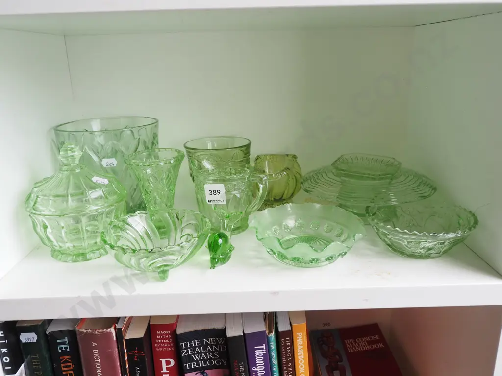 green glassware; bowls, jugs etc Image 1++
