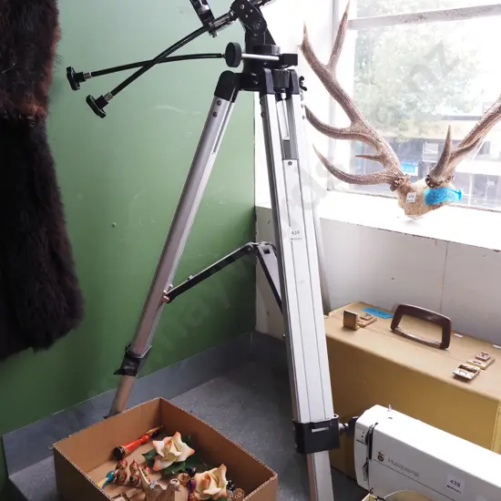 tripod for astronomical telescope 