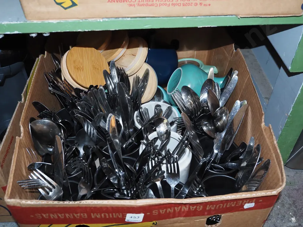 box; café teapots, numerous canisters of cutlery etc Image 1++