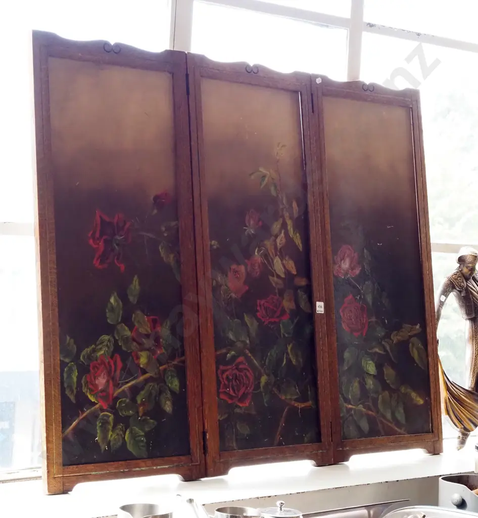 small hand painted oak 3 fold screen Overall H910 W1170 Image 1++
