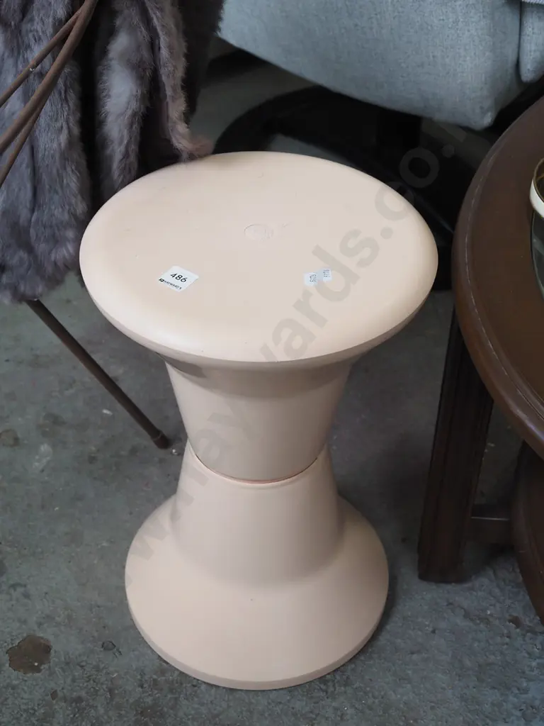 Caroma shower stool Image 1++