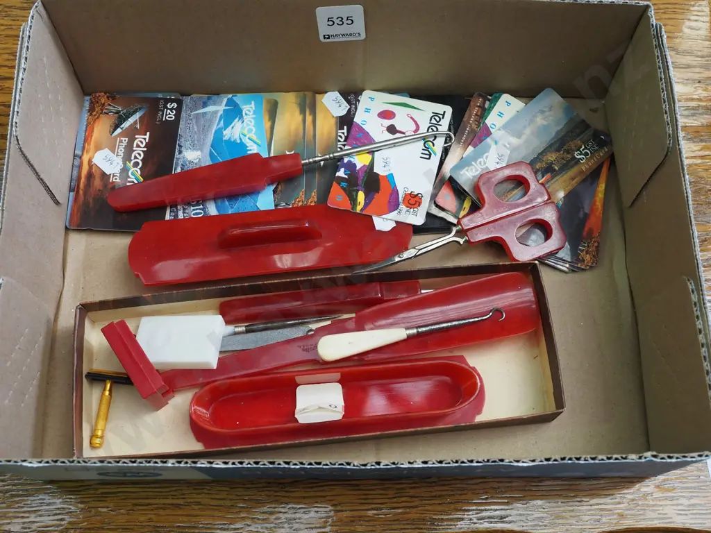 box; Telecom phone cards, mid century dressing table set Image 1++