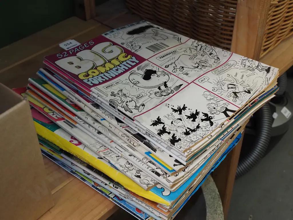 stack of back issues of Big Comic Fortnightly Image 1++