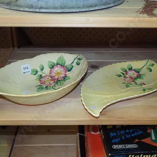 2x Carlton ware primula bowls