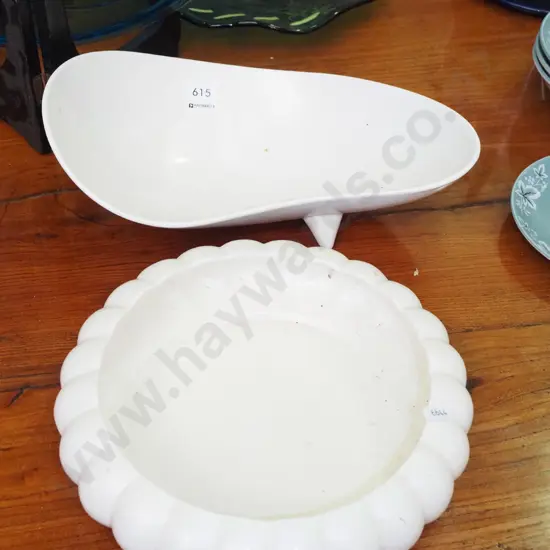 Crown Lynn float bowl, mid century footed kidney shaped bowl