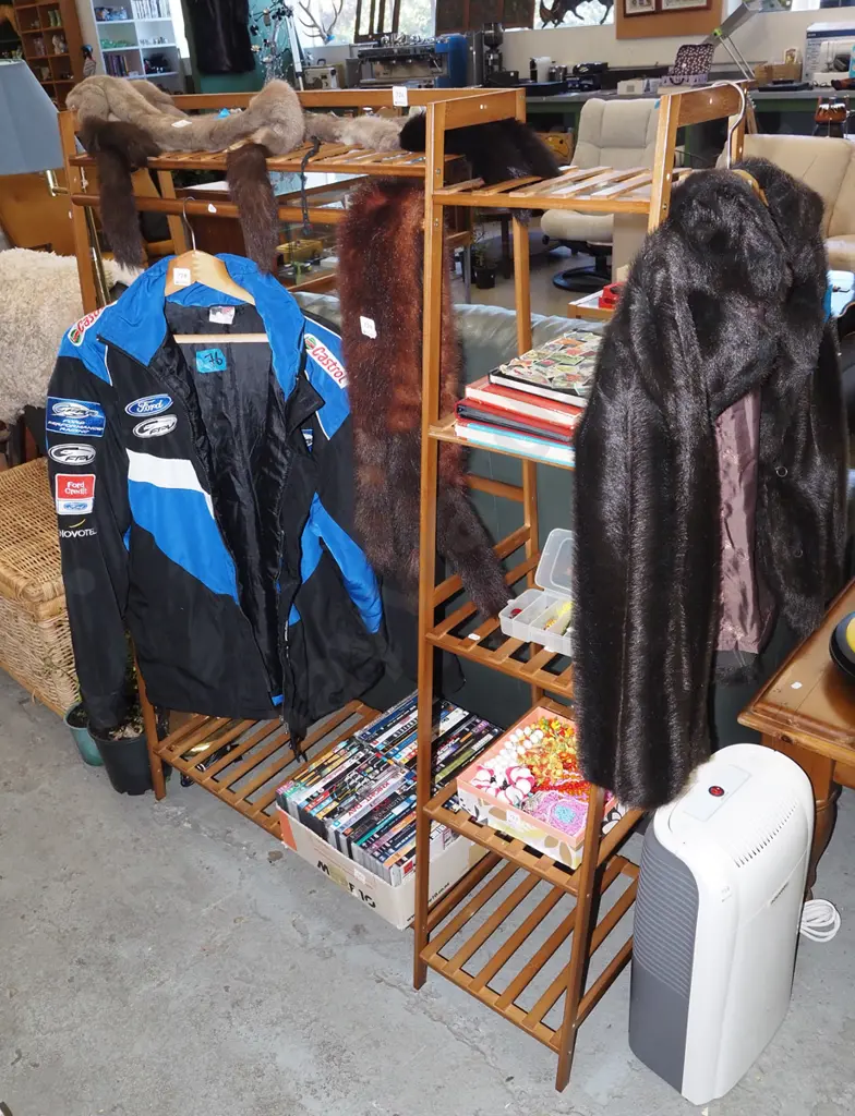 bamboo freestanding clothing rack H1420 W1000 D400 Image 1++