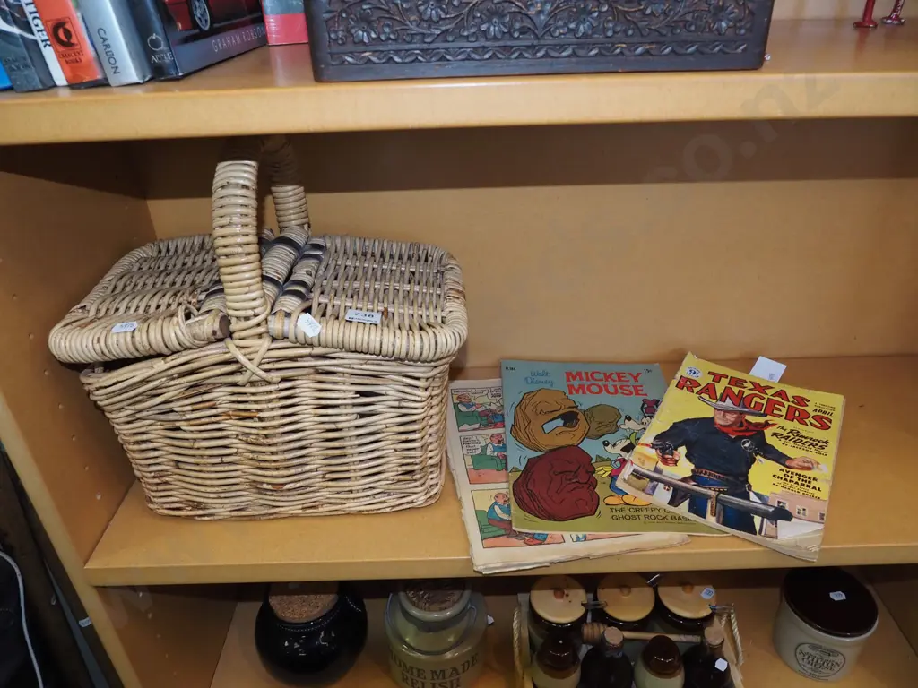 small cane picnic hamper, comic books Image 1++