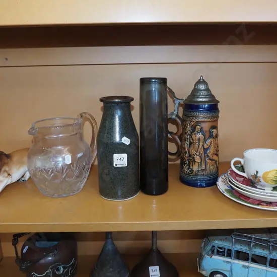shelf; crystal jug, beer stein, vases etc