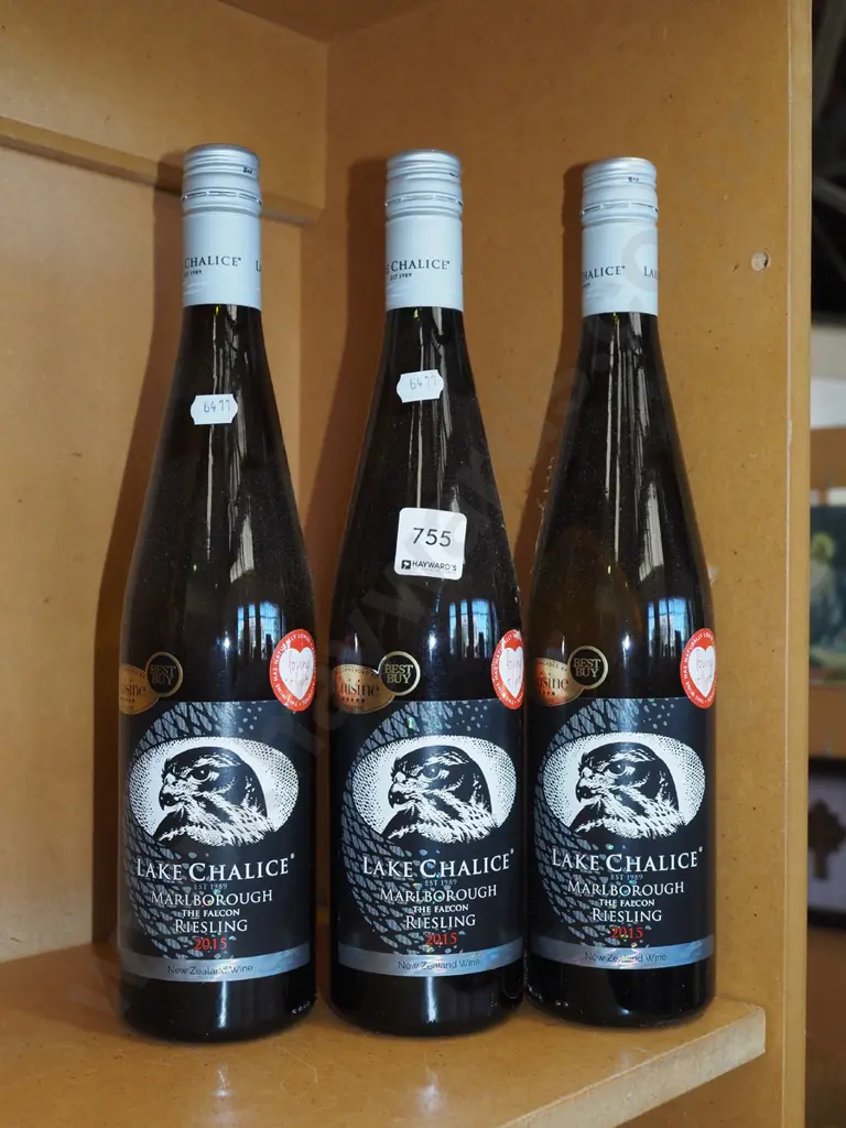 3x bottles of Lake Chalice The Falcon reisling 2015 Image 1++
