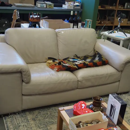 cream leather 2 seater settee - scratching to leather