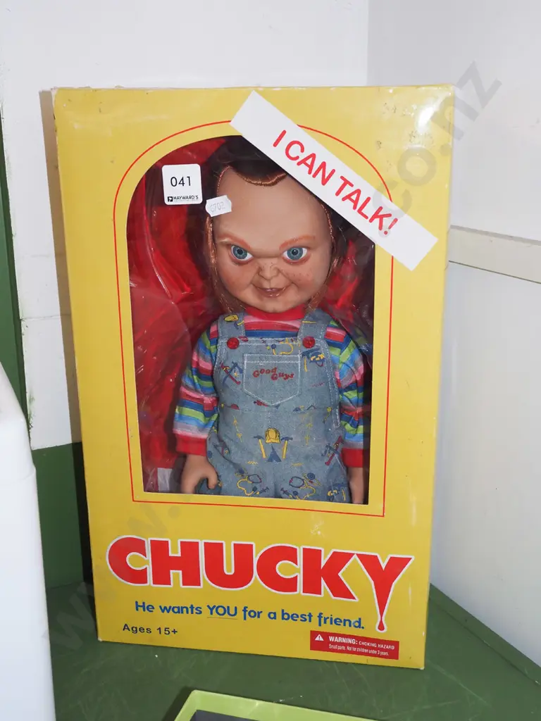 boxed Chucky talking doll - some marks on box Image 1++