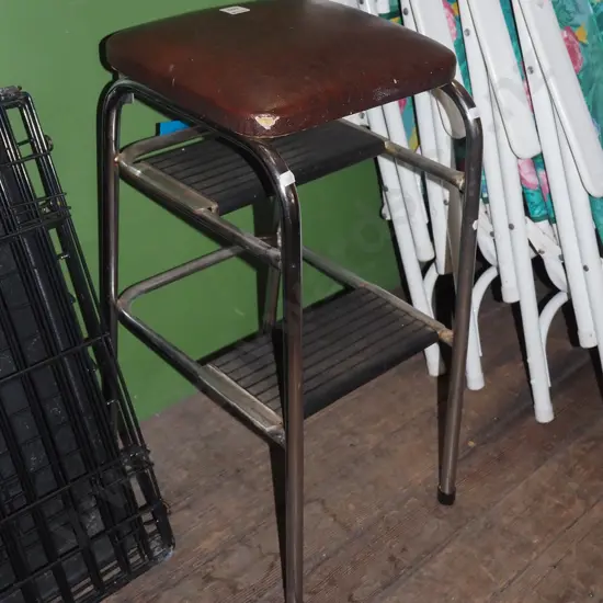 vinyl top kitchen step stool