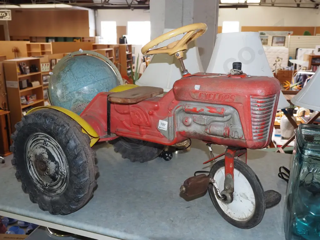 toy ride on tractor Image 1++