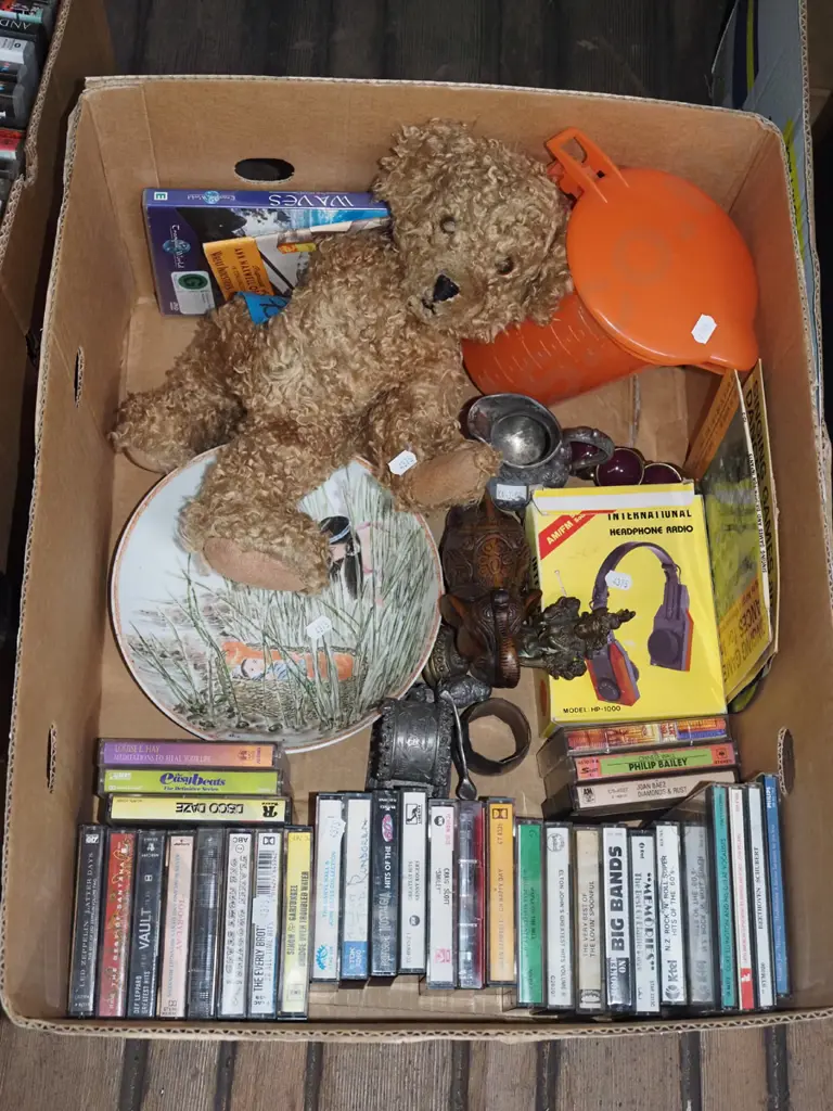 box; tape cassettes, teddy bear etc Image 1++