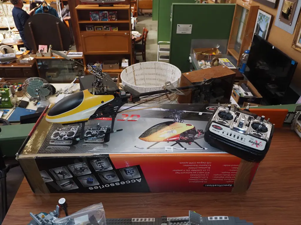 Razor 450 Arobatic remote control helicopter Image 1++