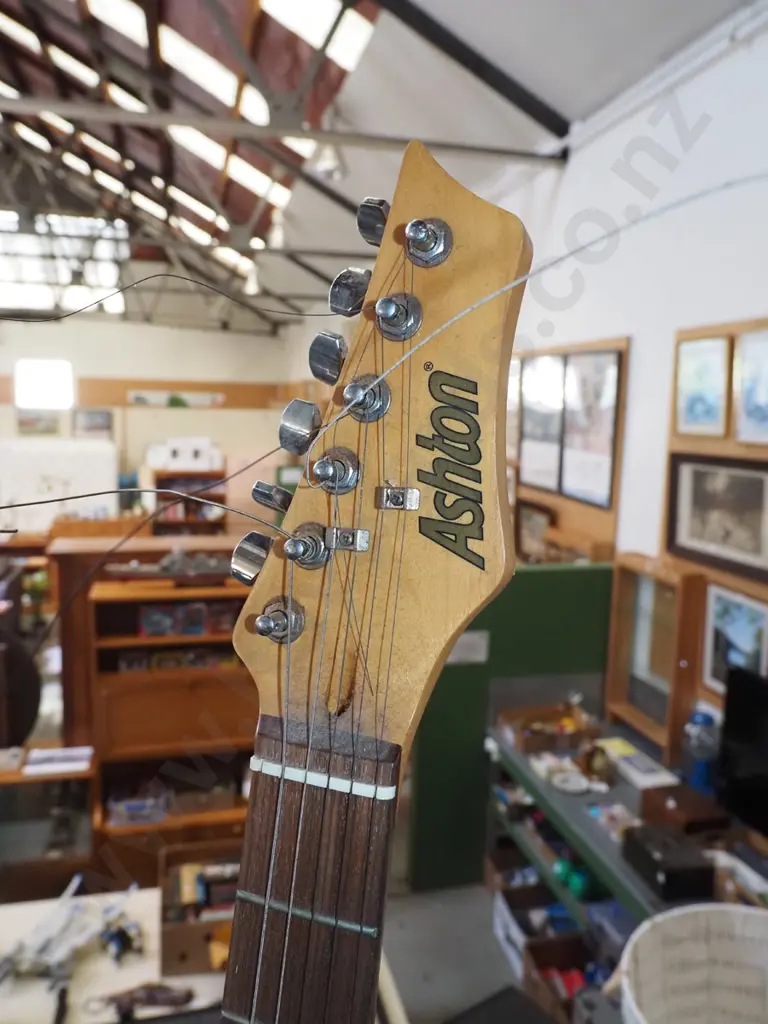 Ashton electric guitar and stand Image 1++