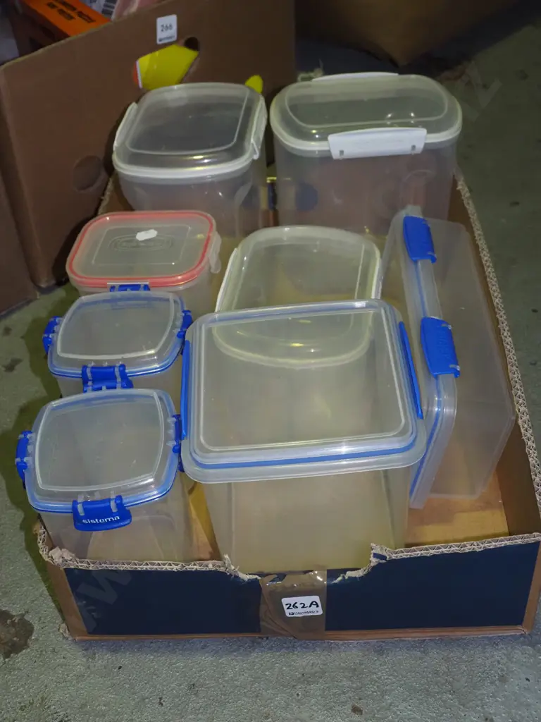 box of Sistema plastic storage containers Image 1++