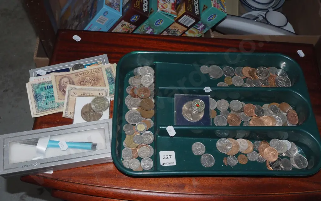 assorted bank notes, coins and a cased pen Image 1++