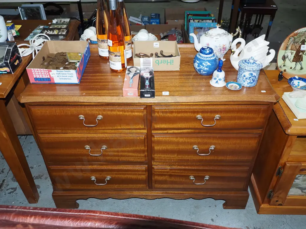 rimu 6-drawer chest with brass drop handles H-750 W-1100 D-410 Image 1++