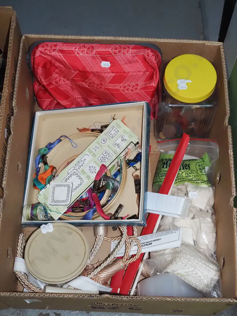 box; buttons, needlework hoops, threads etc Image 1++