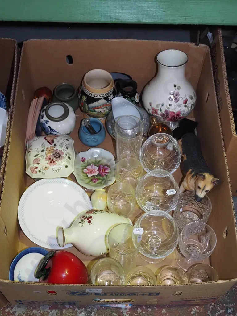 box; cut crystal glasses, vase, dog figurine etc Image 1++