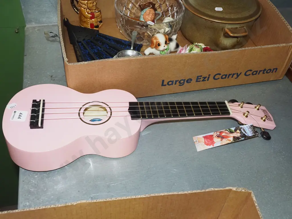 Nahlo ukelele Image 1++