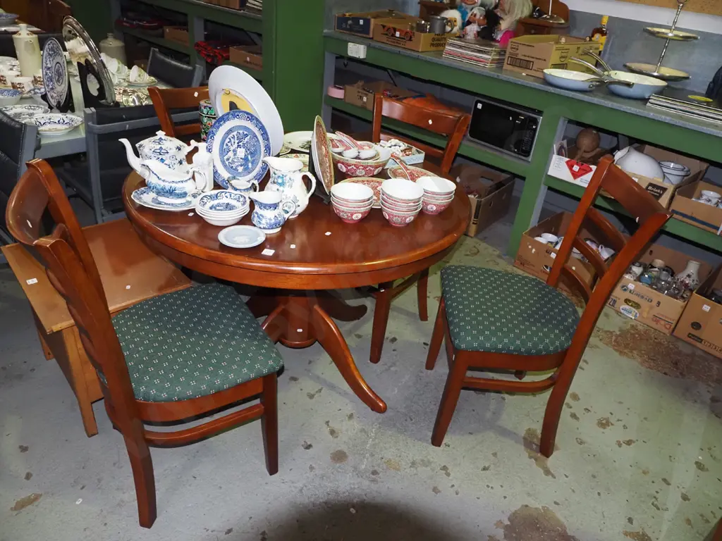 solid wood pedestal dining table with 4 chairs H750 W1070  Image 1++