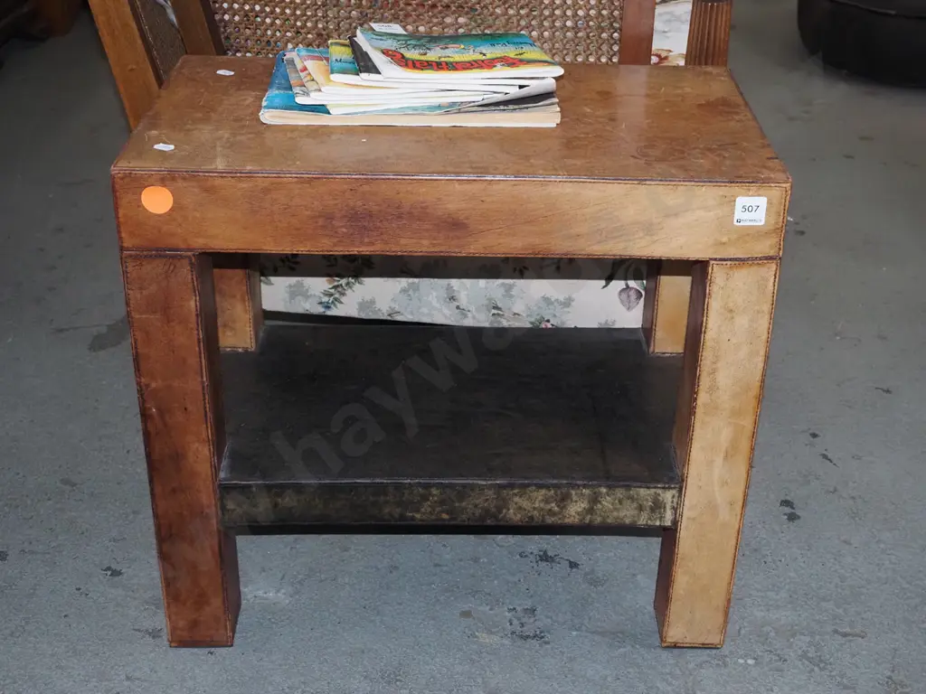 leather upholstered 2 tier end table H550 Image 1++