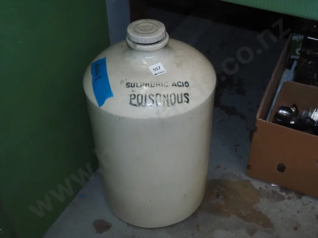 sulphuric acid storage crock - broken handle H470 Image 1++