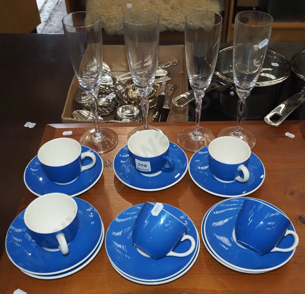 4x champagne flutes, Villeroy and Bosh demi tasse cups and saucers Image 1++