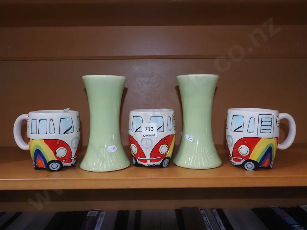 3x VW Kombi coffee cups, 2x DHS vases H160 Image 1++