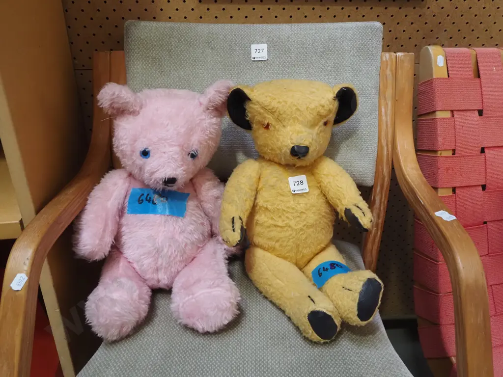 2x teddy bears Image 1++