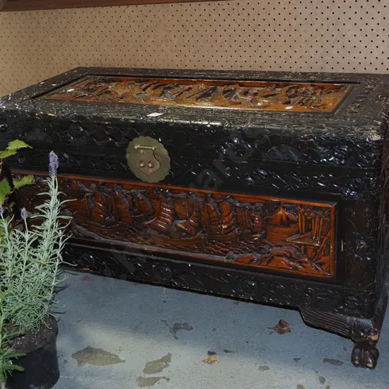 heavily carved camphorwood chest H490 W8590 D330