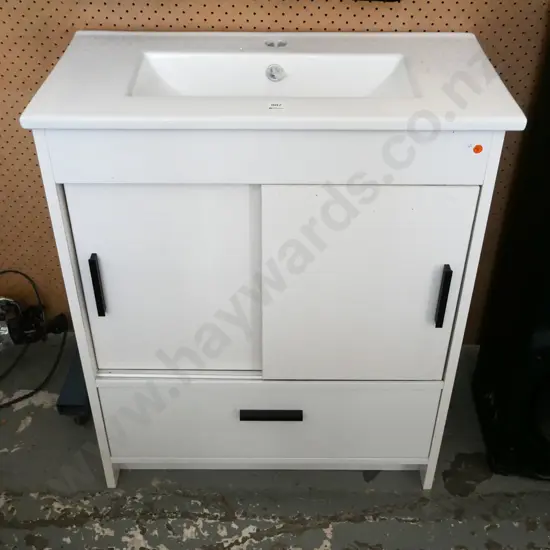 Dekkor Series vanity and sink