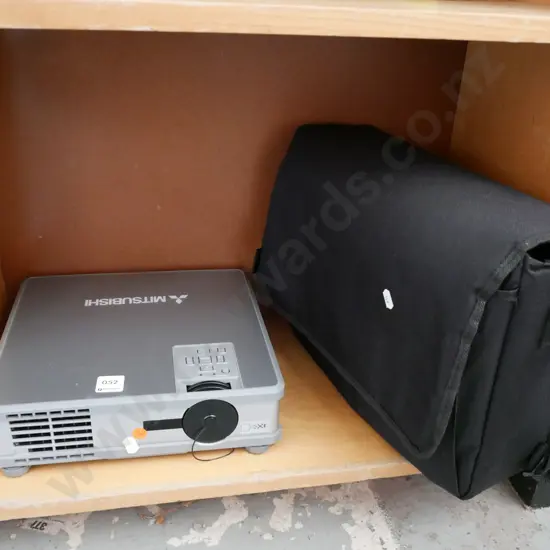 Bag Mitsubishi Projector