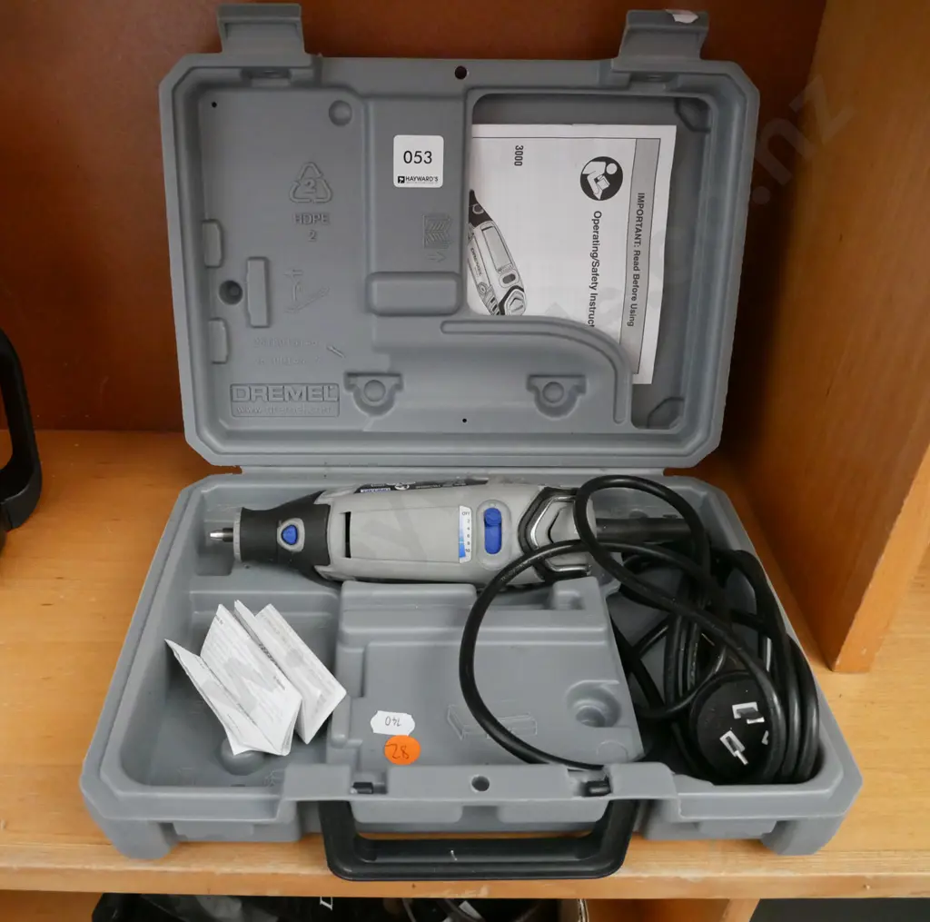 Boxed Dremel 3000 Image 1++