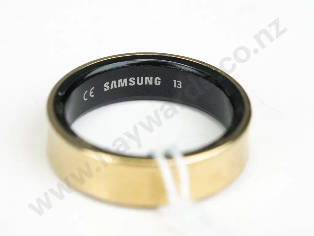 Gold Samsung smart ring Image 1++