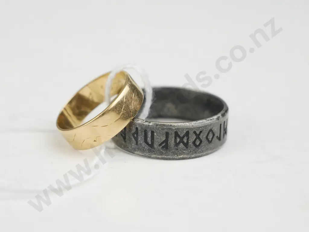 Gold ring and silver ring Image 1++