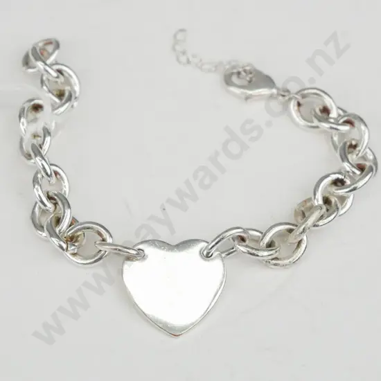 Silver bracelet with heart